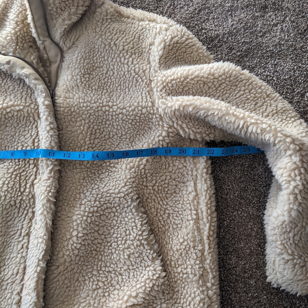Sherpa Jacket - Picture 7 of 8